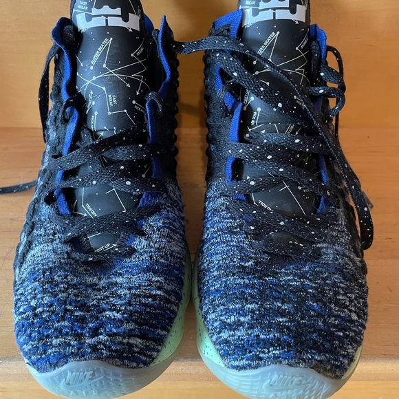 Nike LeBron 17 Constellations - Picture 4 of 4